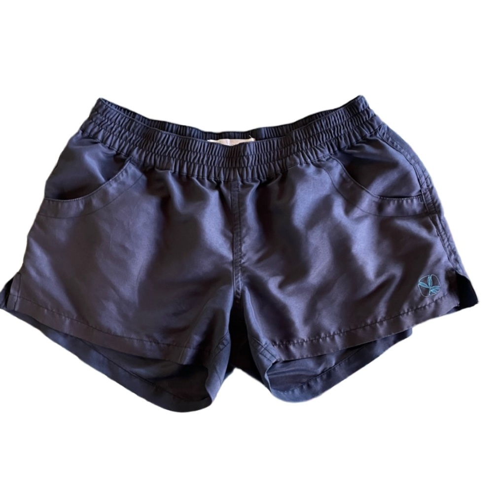 Carve designs shorts